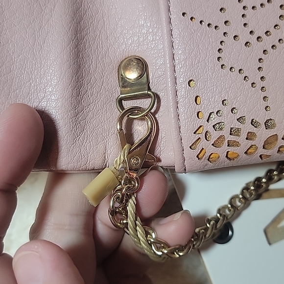 Miztique - Picture 6 of 9